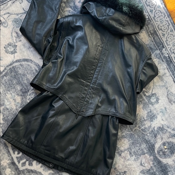 Women's Vintage Milano Black Leather Jacket with Fur Hood - Picture 6 of 8